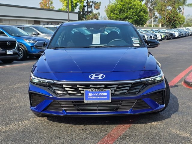 2025 Hyundai Elantra SEL Sport photo 3