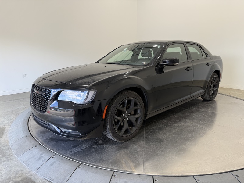 2022 Chrysler 300 S photo 3