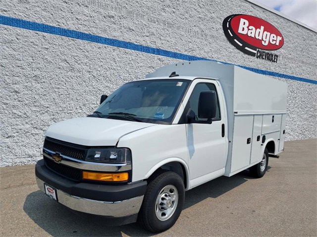 2025 Chevrolet Express Cutaway