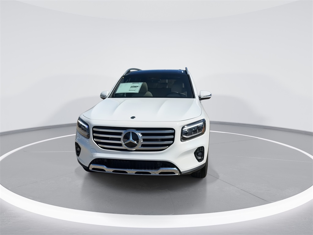 2026 Mercedes Benz GLB 250 4MATIC photo 2