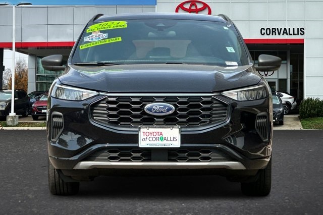 2023 Ford Escape ST-Line photo 9