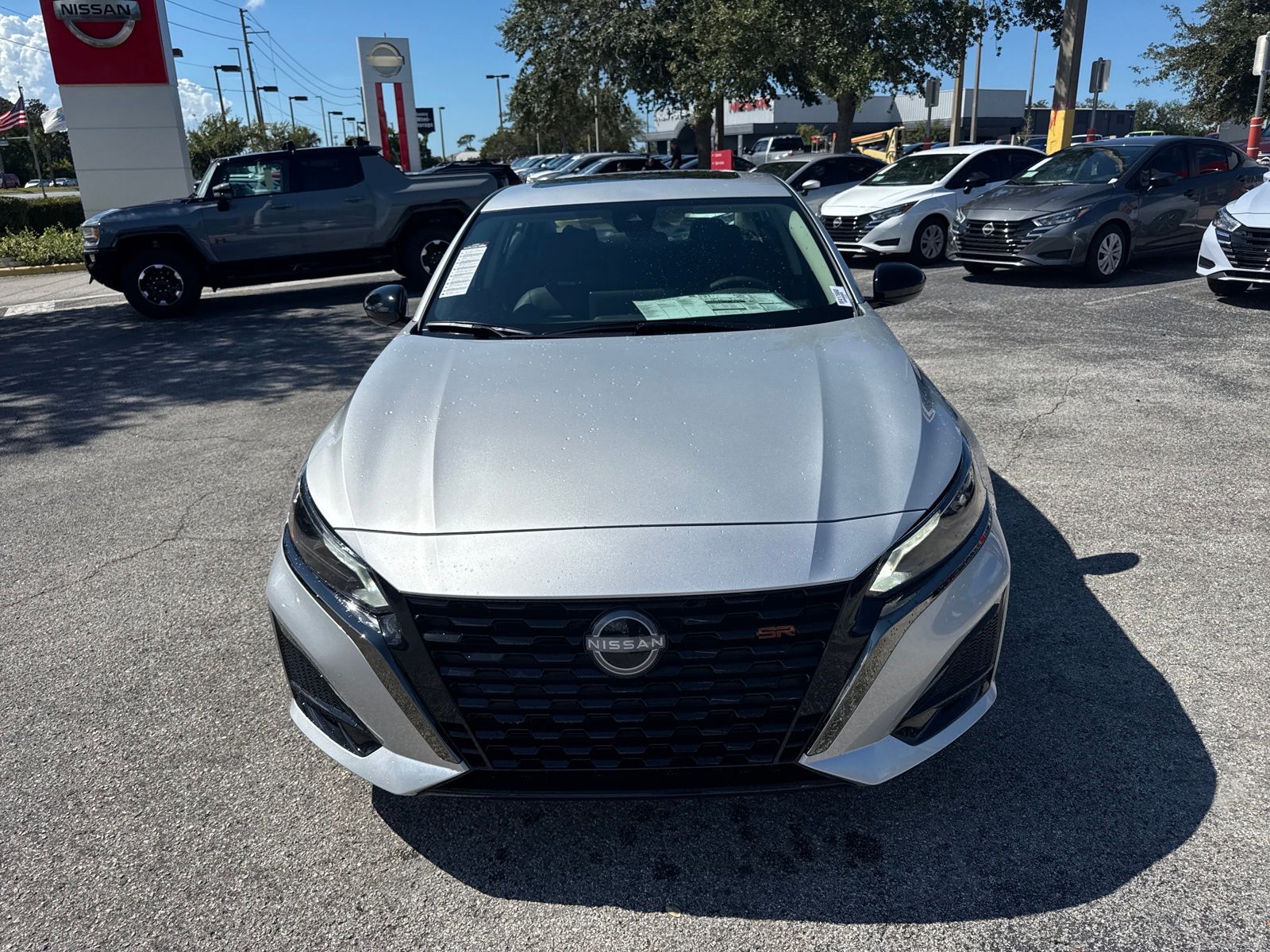 2025 Nissan Altima 2.5 SR photo 3