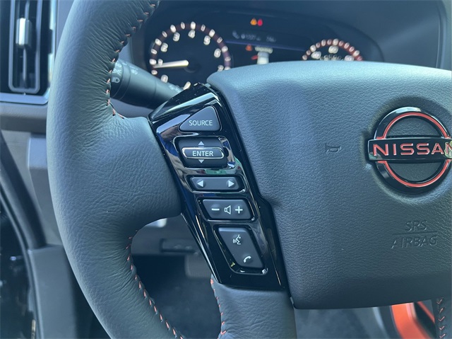 2025 Nissan Frontier PRO-4X photo 25
