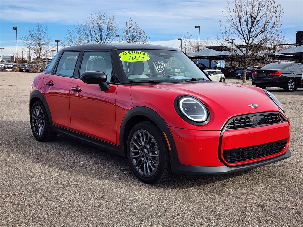 2025 Mini Cooper 4 Door Hardtop S photo 2