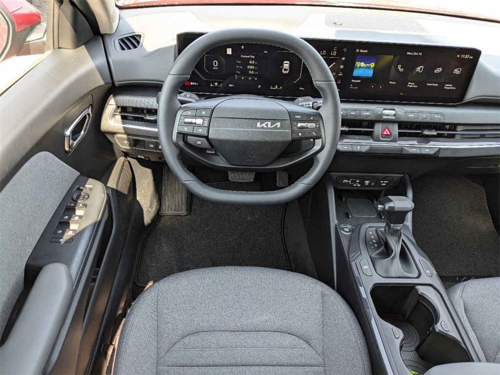 2025 Kia K4 EX photo 14