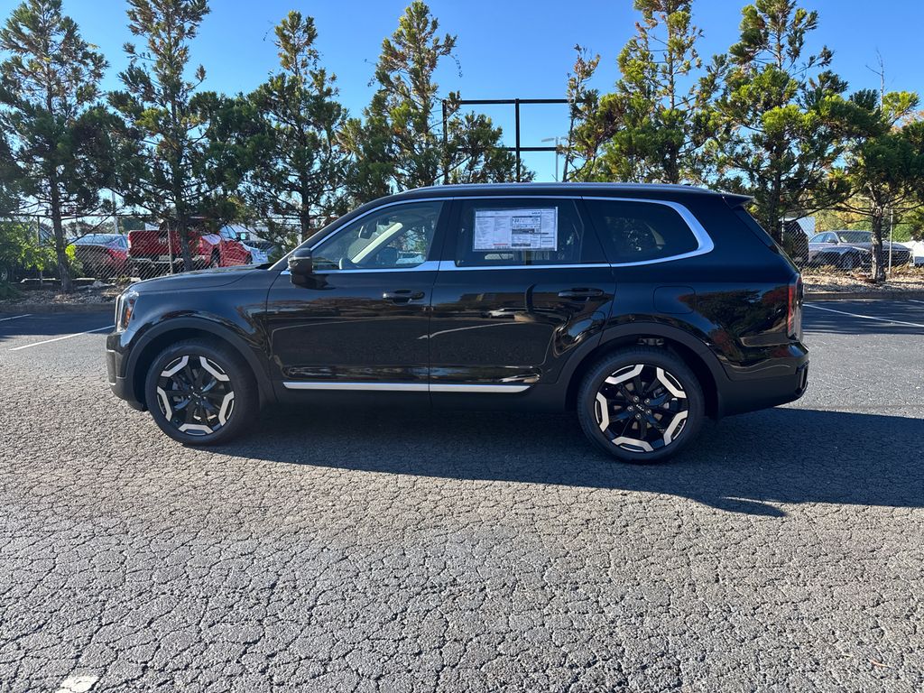 2025 Kia Telluride EX photo 4