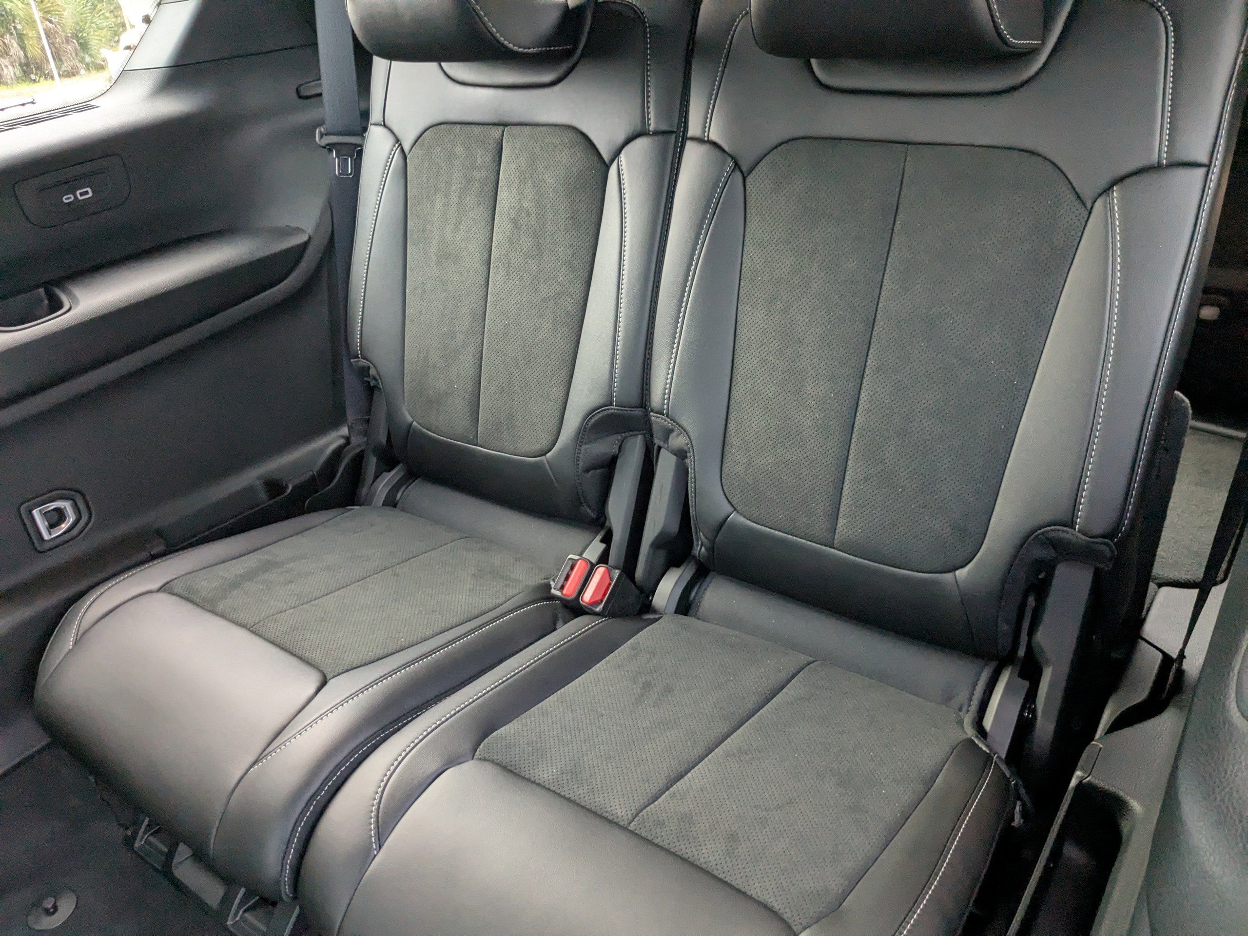 2025 Jeep Grand Cherokee Altitude photo 19