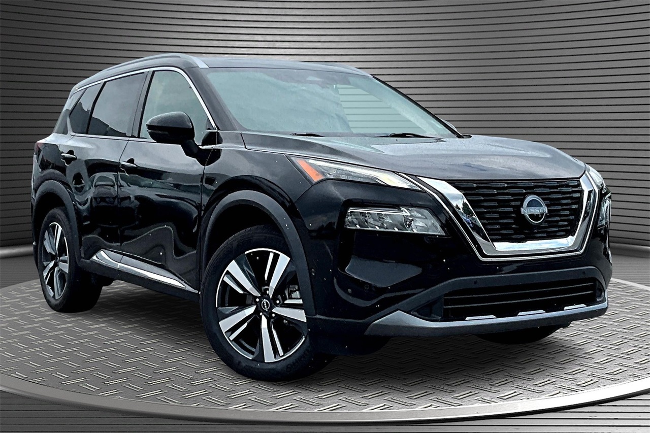 2023 Nissan Rogue SL photo 2