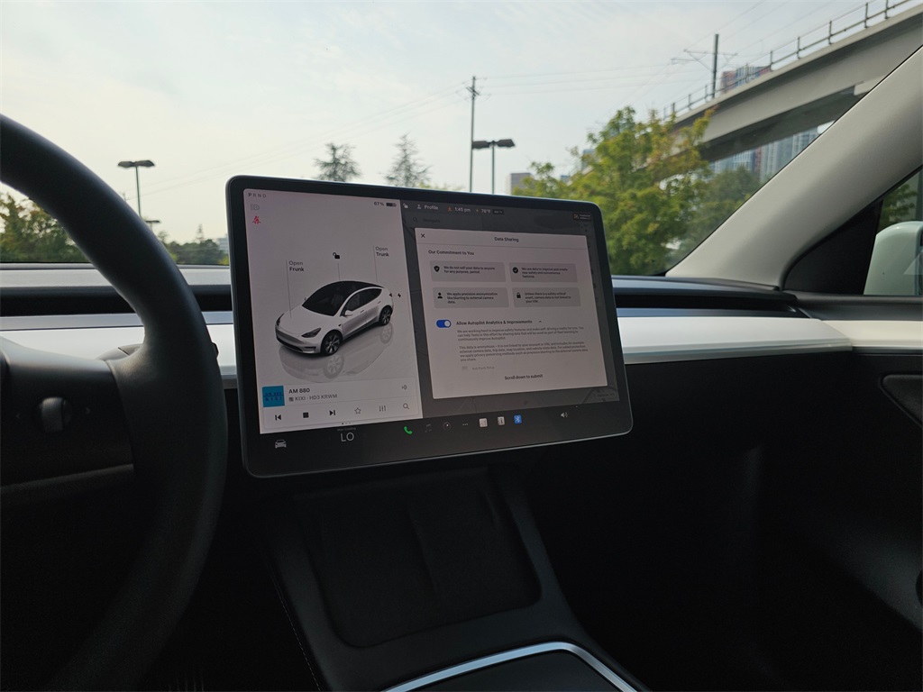 2023 Tesla Model Y Long Range photo 25