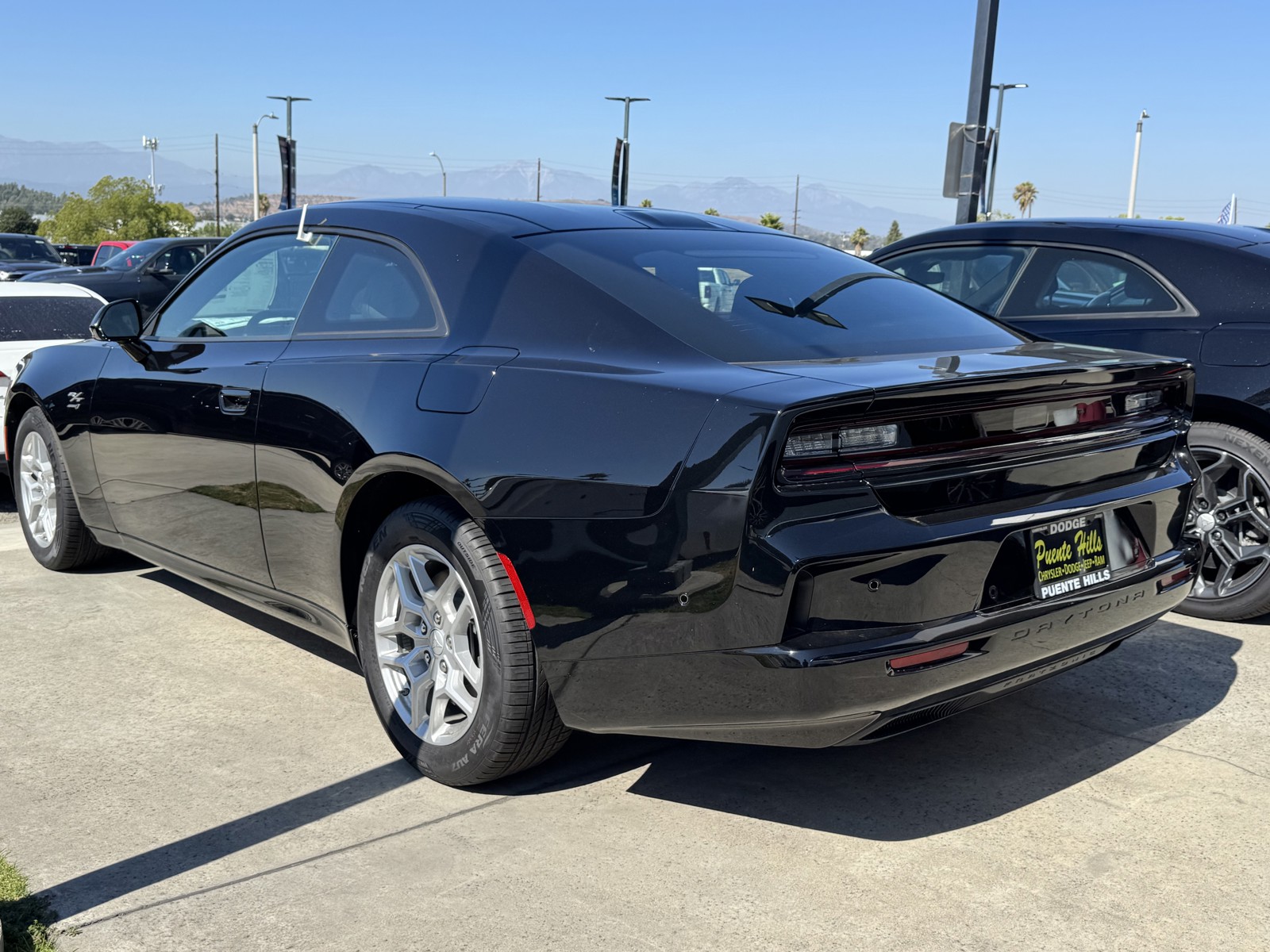 2025 Dodge Charger R/T photo 4