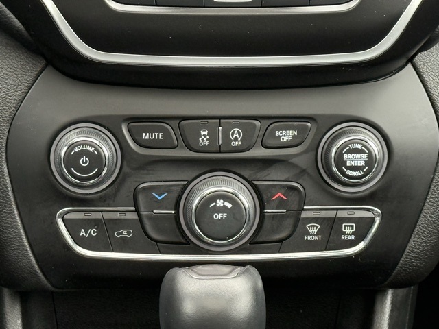 2021 Jeep Cherokee Latitude photo 26