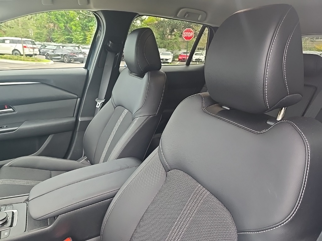2025 Mazda CX-50 2.5 Select photo 26