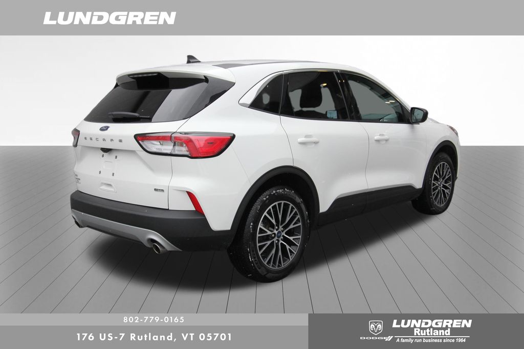 2022 Ford Escape Plug-In Hybrid SE photo 3
