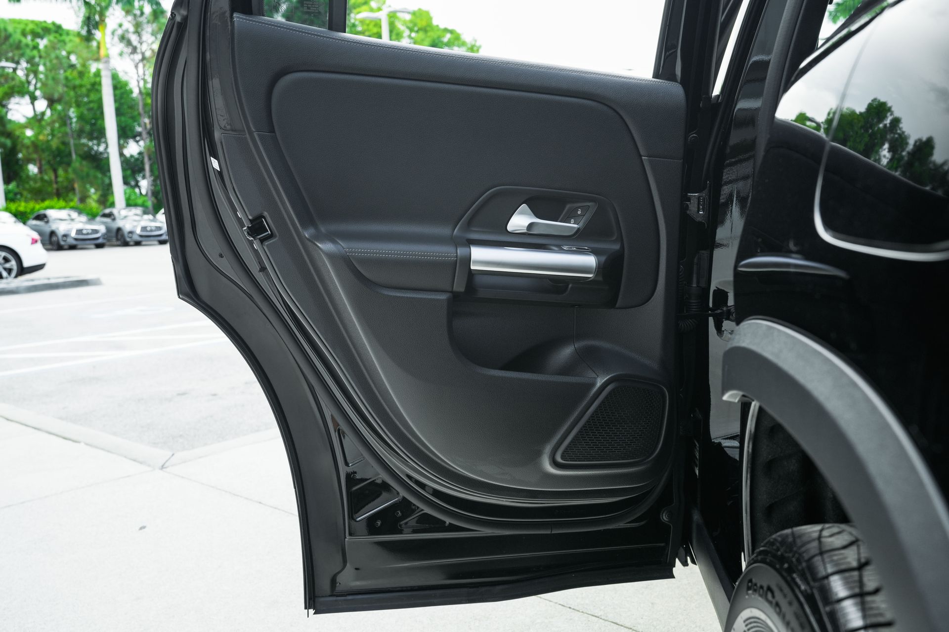 2025 Mercedes Benz GLA 250 4MATIC photo 17