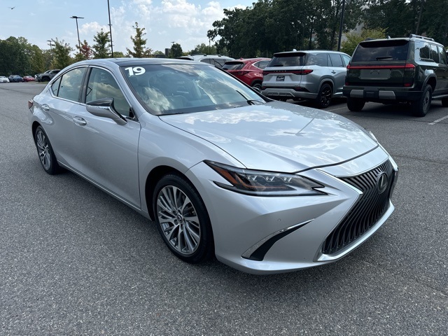 2019 Lexus ES 350 Luxury photo 6