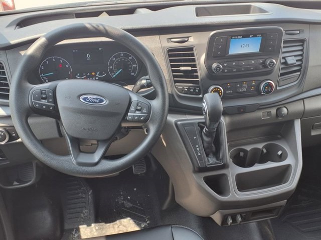 2025 Ford Transit photo 3