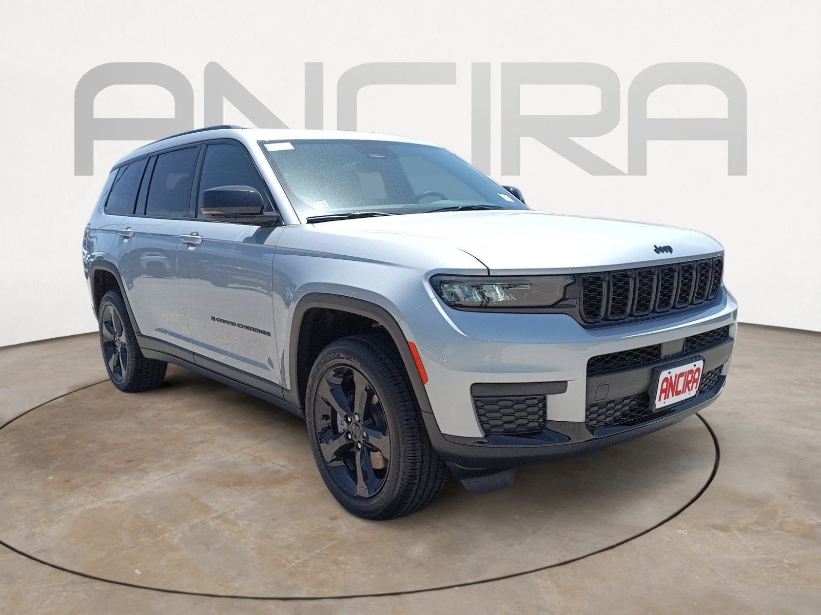 2025 Jeep Grand Cherokee Laredo Altitude photo 2