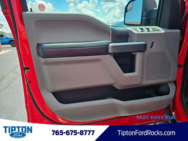 2017 Ford F-150 XLT photo 4