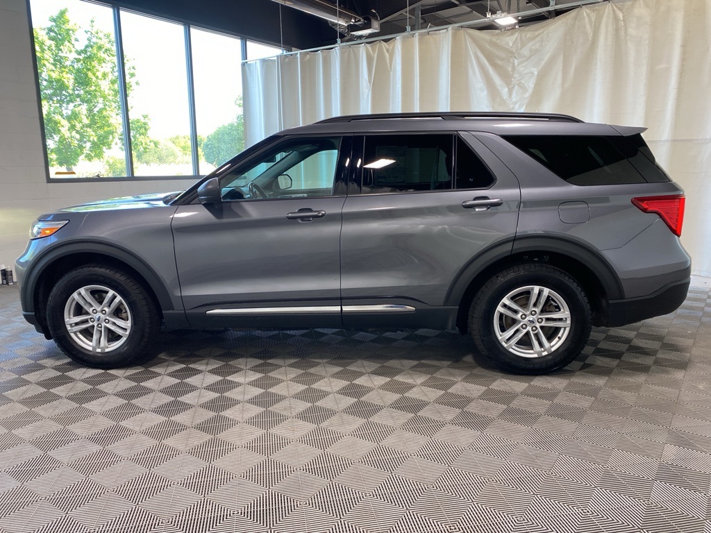 2022 Ford Explorer XLT photo 7
