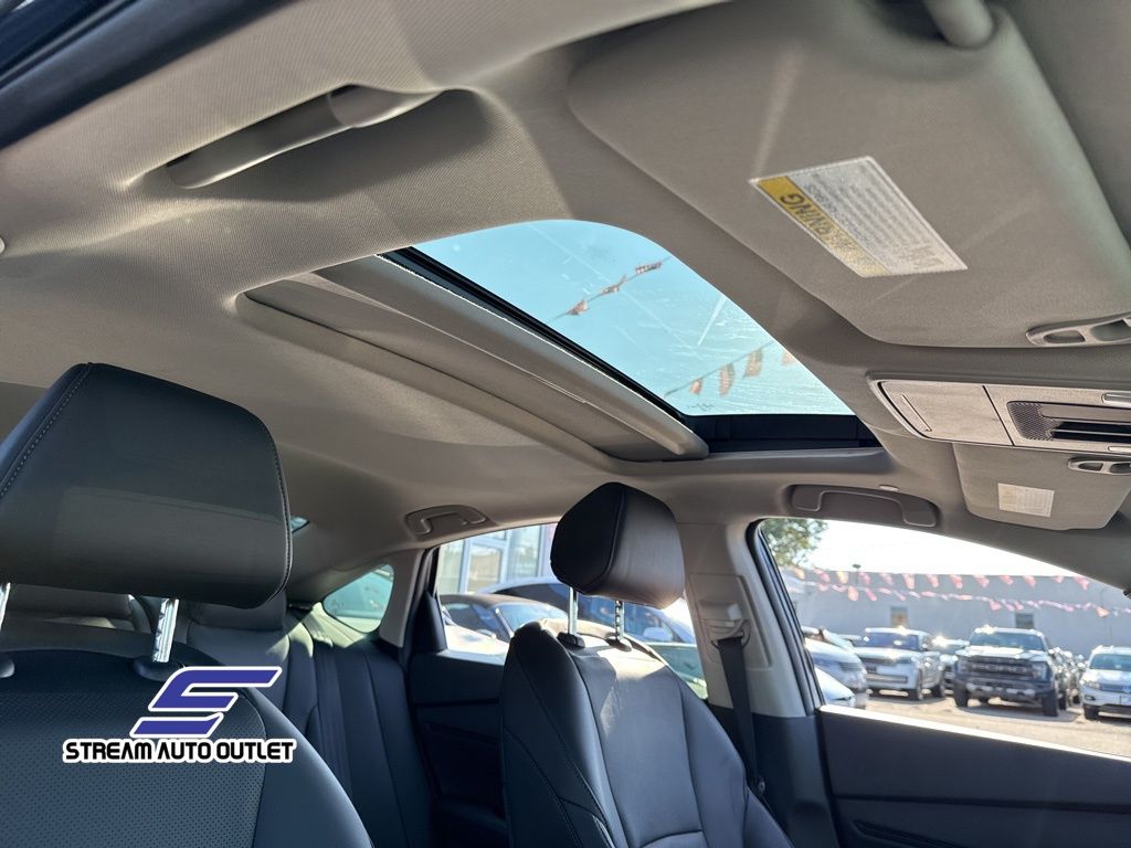 2024 Honda Accord Hybrid EX-L photo 12