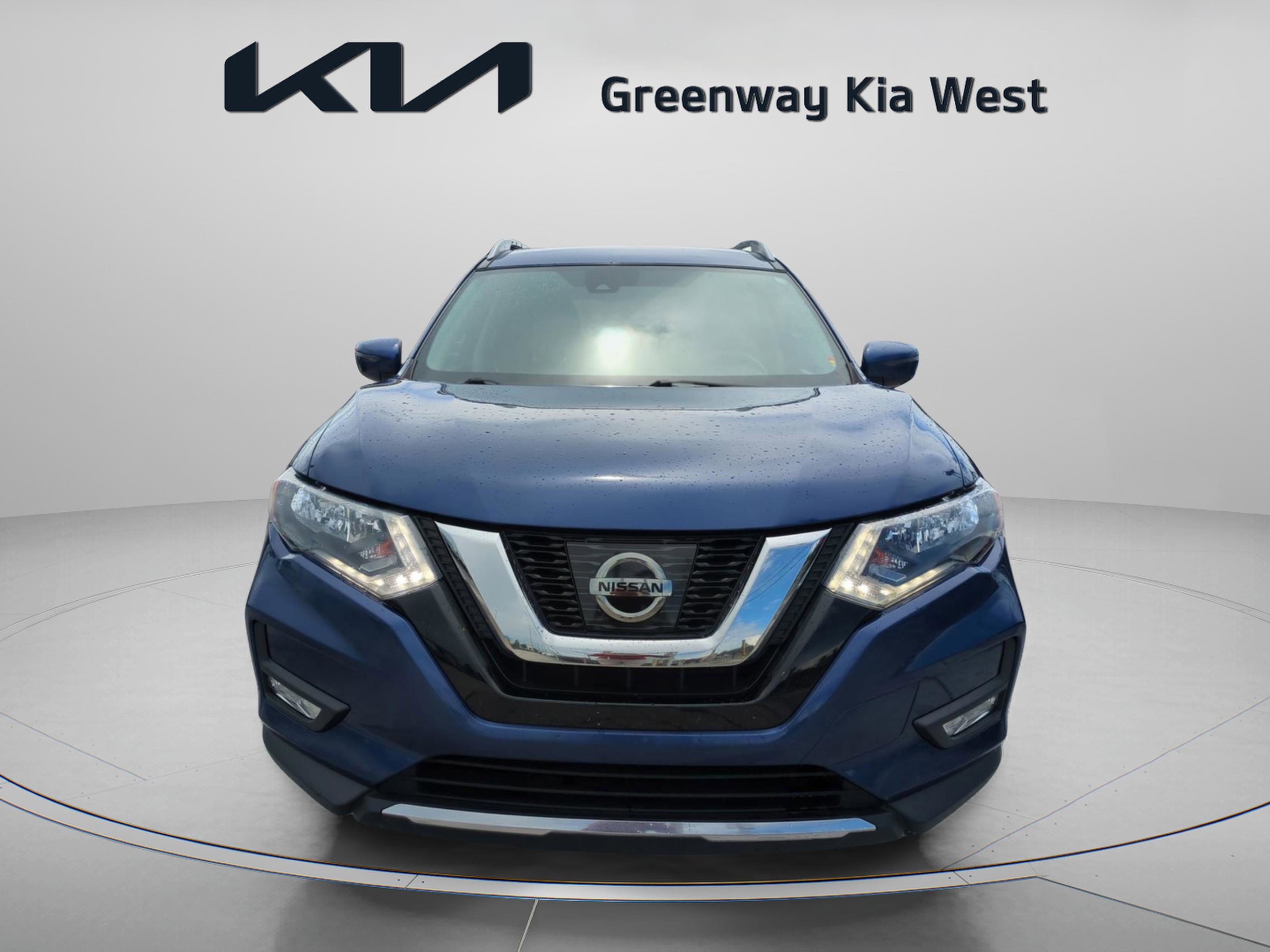 2017 Nissan Rogue SL photo 3