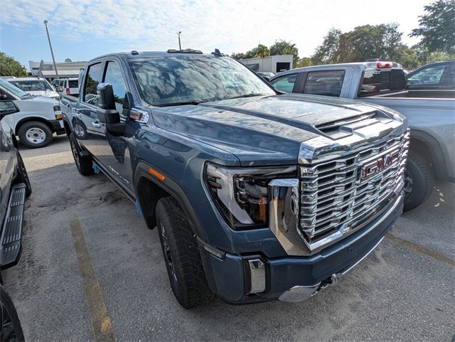 2025 Gmc Sierra 2500 HD Denali photo 2
