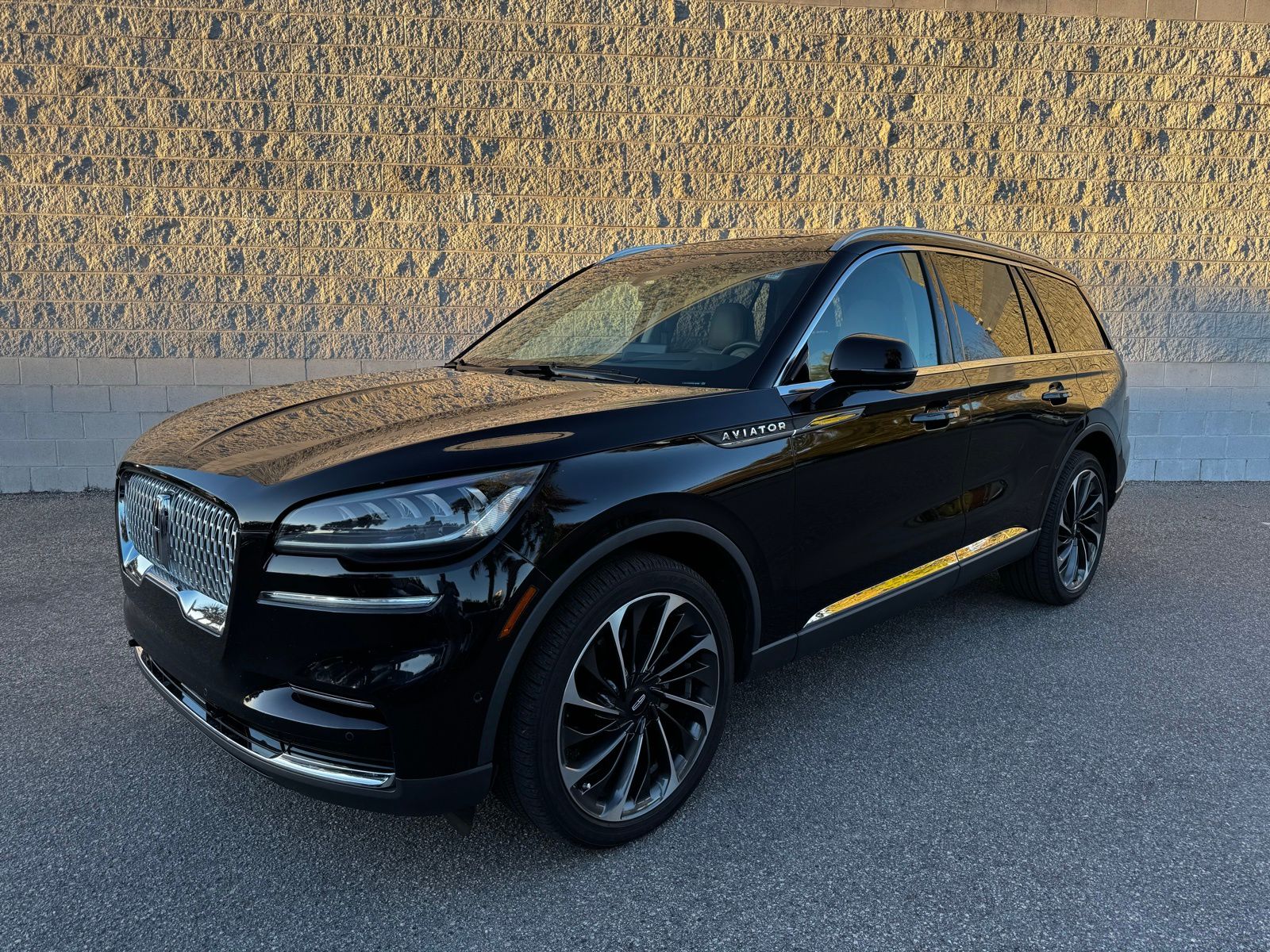 2023 Lincoln Aviator Reserve's photo