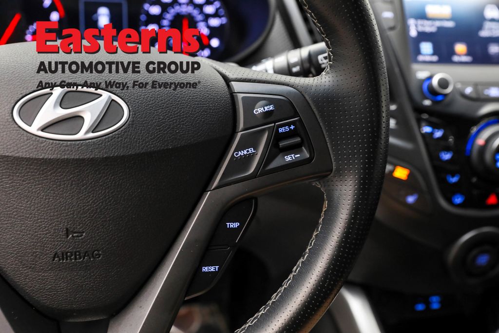 2017 Hyundai Veloster Turbo photo 14