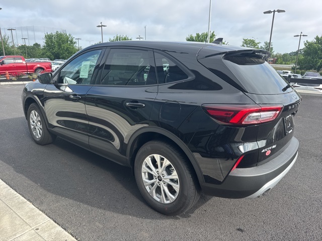 2025 Ford Escape Active photo 5