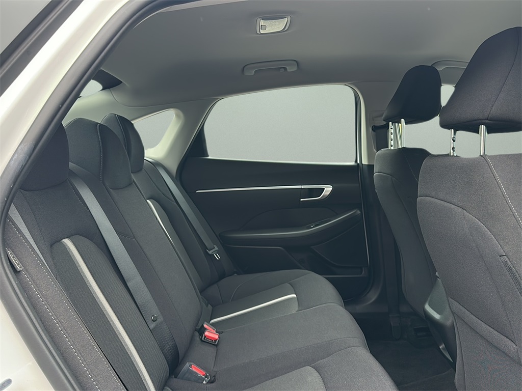 2023 Hyundai Sonata SE photo 17