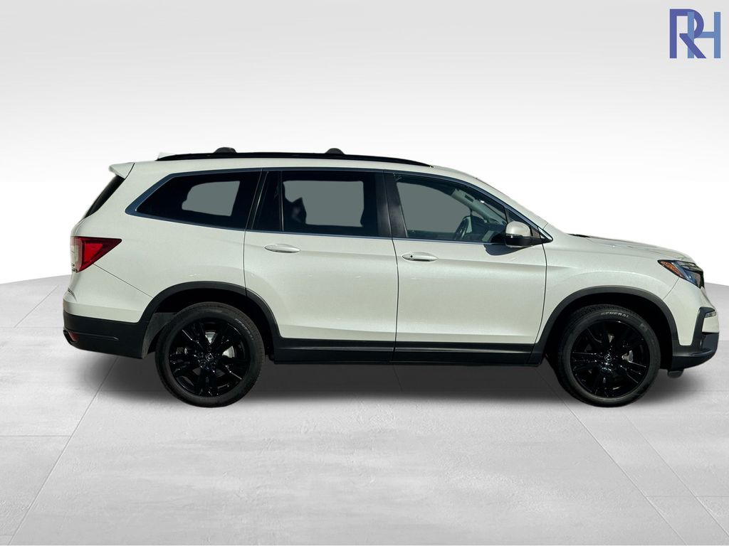 Used 2021 Honda Pilot SE with VIN 5FNYF6H26MB012557 for sale in Coon Rapids, Minnesota