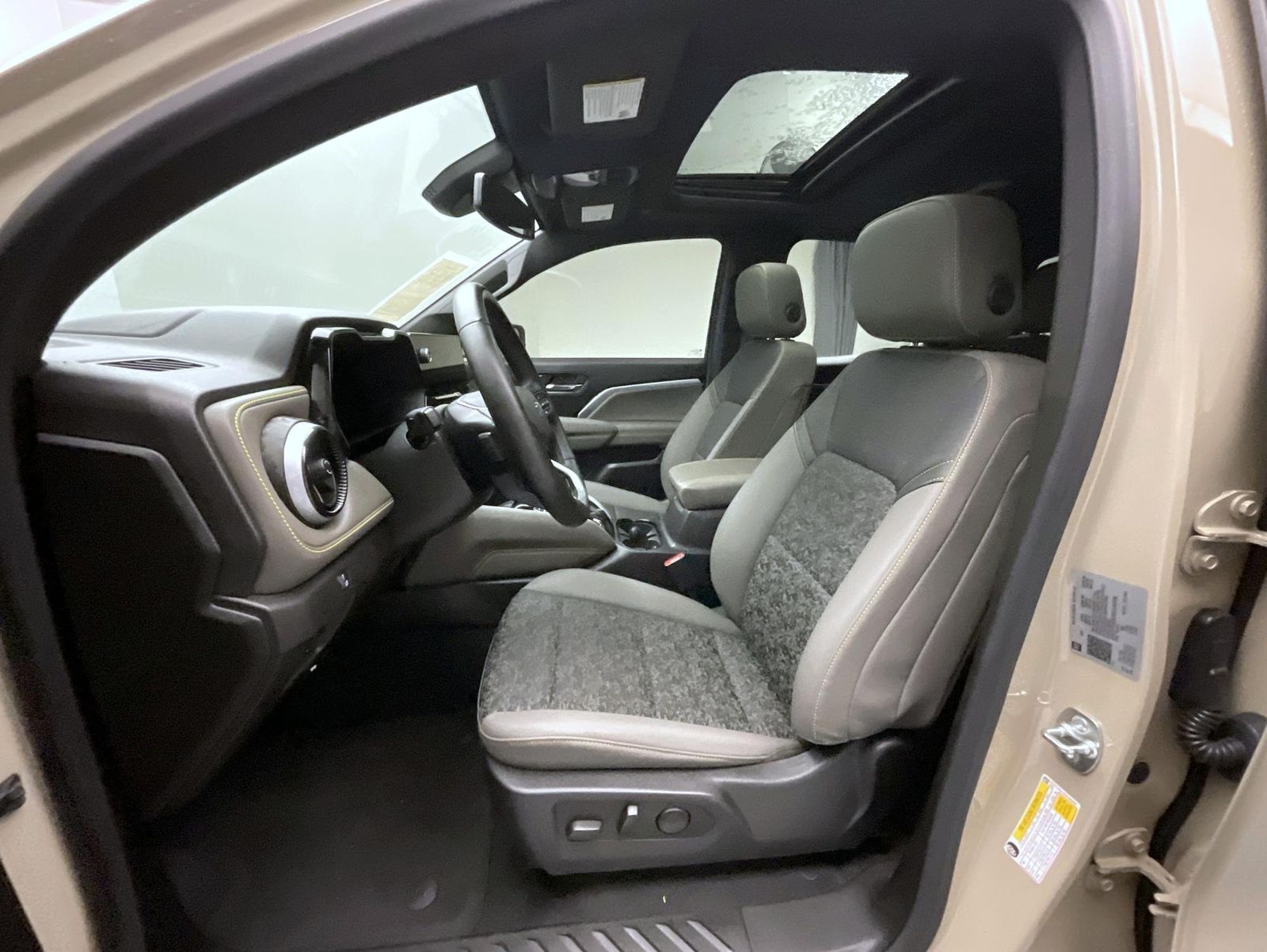 2024 Chevrolet Colorado ZR2 photo 10