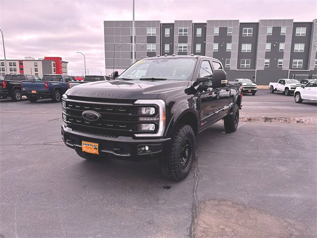 2024 Ford F-350 Super Duty Lariat's photo