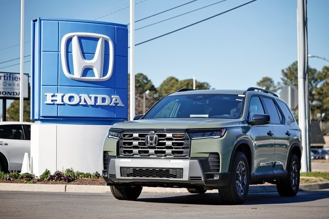 2026 Honda Pilot TrailSport's photo