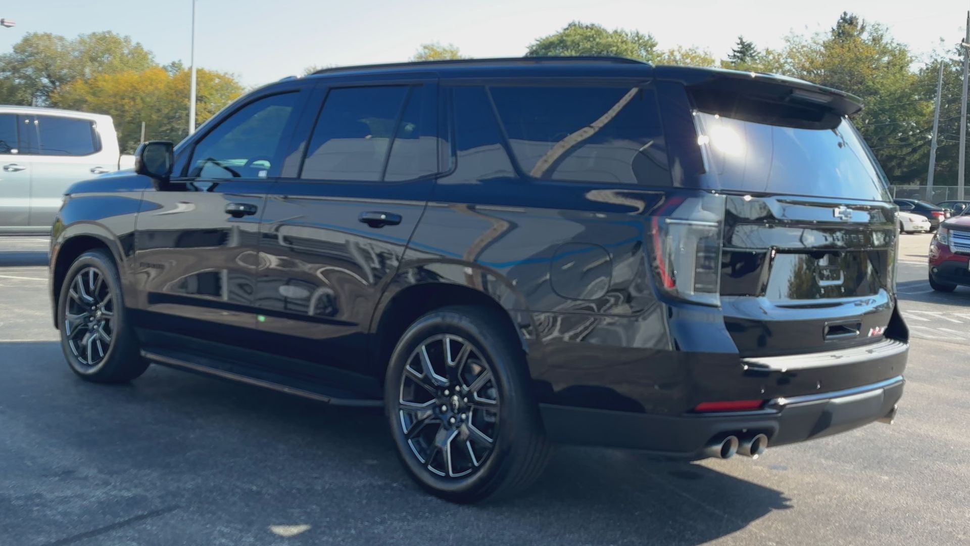 2025 Chevrolet Tahoe RST photo 4