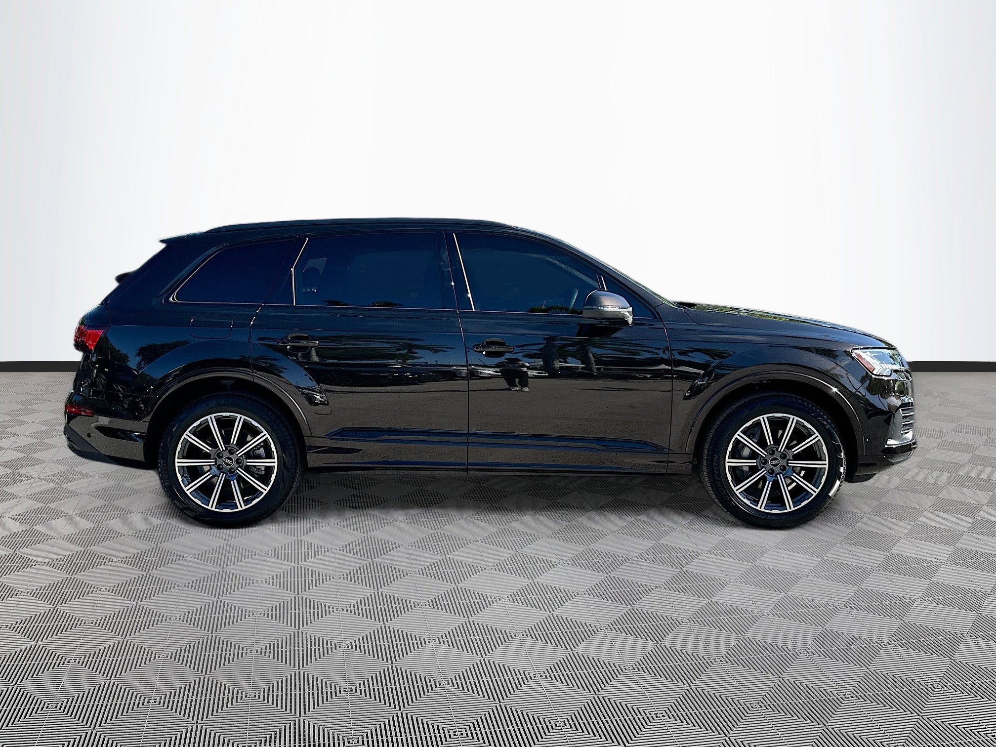2024 Audi Q7 Premium Plus photo 8