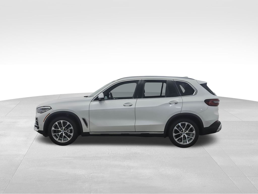 Used 2021 BMW X5 40i with VIN 5UXCR6C04M9F36647 for sale in Minneapolis, Minnesota