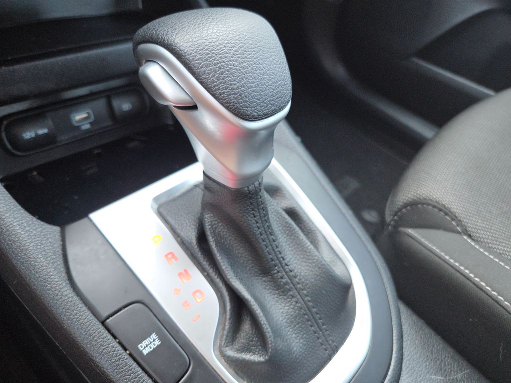 2024 Kia Forte LXS photo 22
