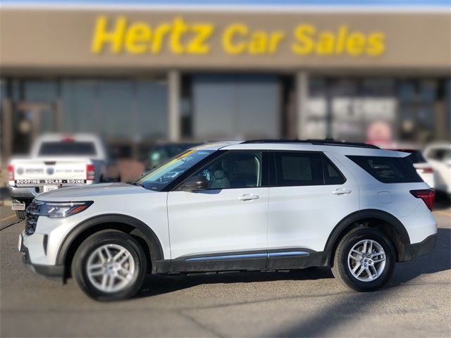 2025 Ford Explorer Active's photo