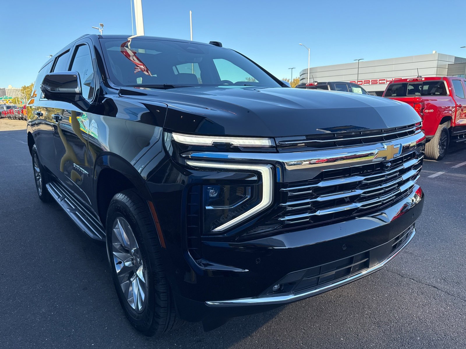 2026 Chevrolet Suburban Premier photo 4