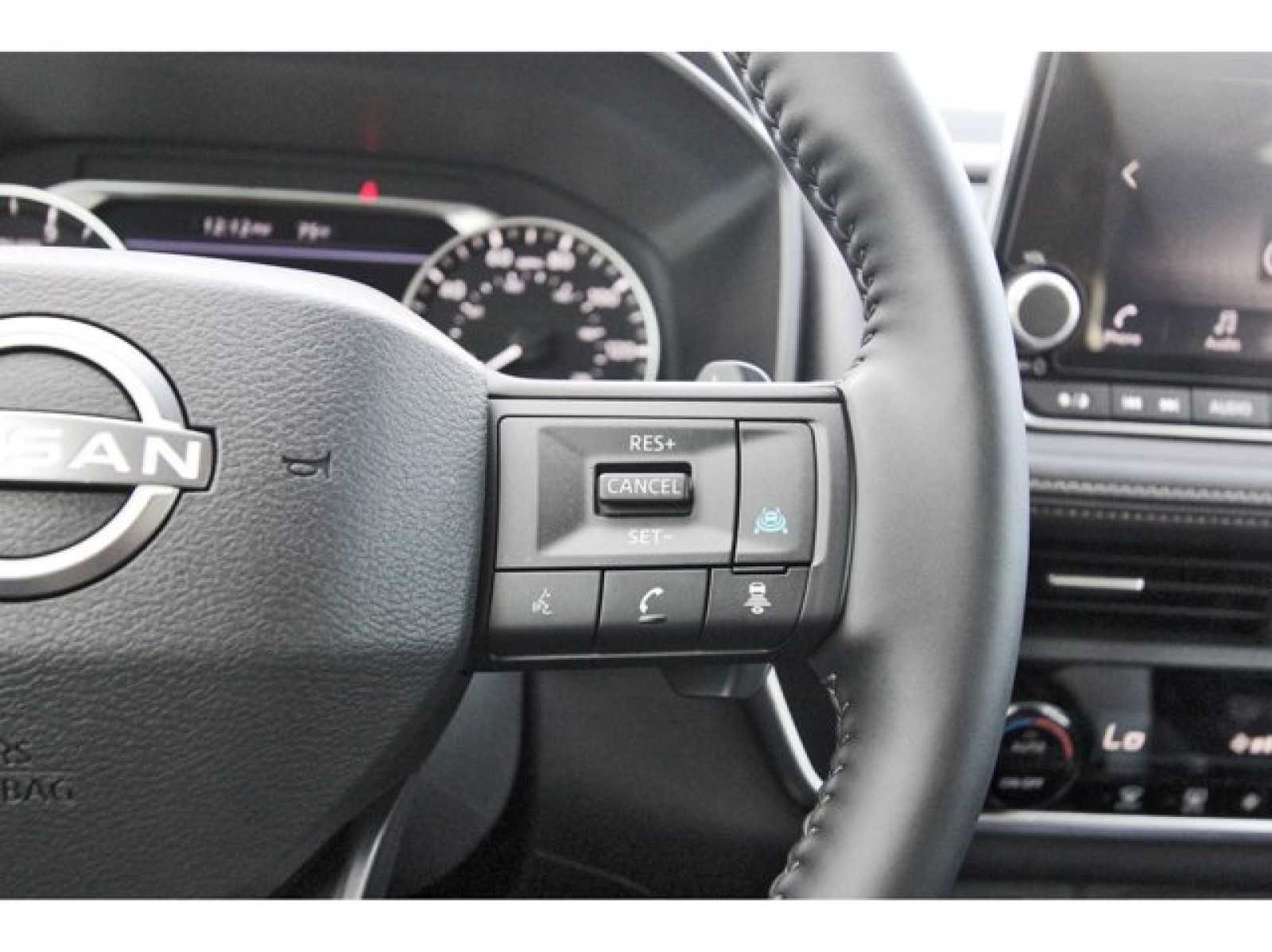 2025 Nissan Rogue SV Black at Robbins Nissan