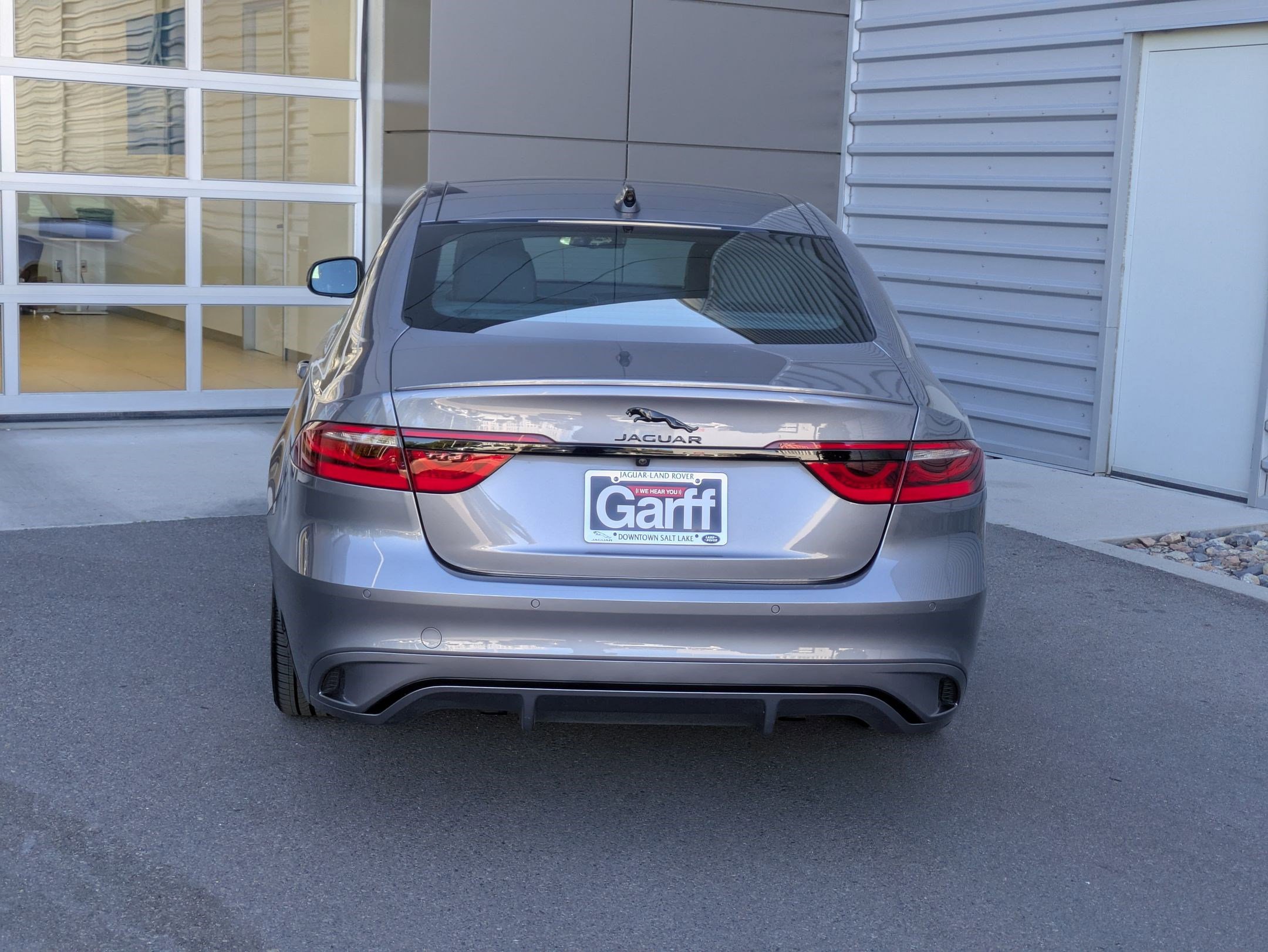 2024 Jaguar XF P300 R-Dynamic SE AWD photo 4
