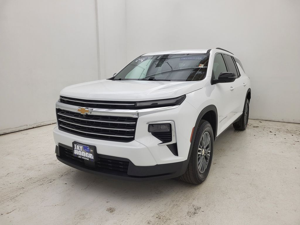 2025 Chevrolet Traverse photo 18