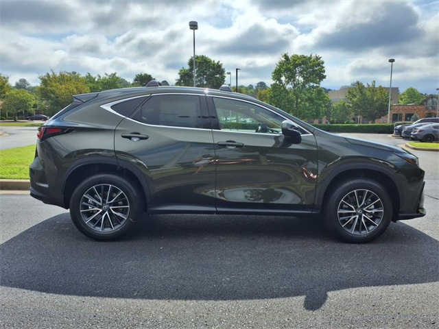 2025 Lexus NX 250 Premium photo 6