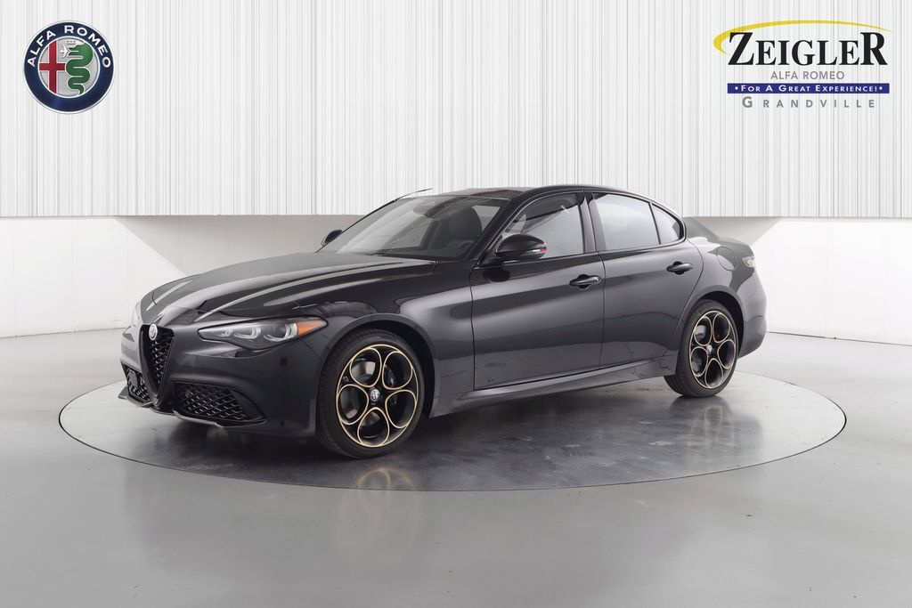 2025 Alfa Romeo Giulia SPRINT photo 7
