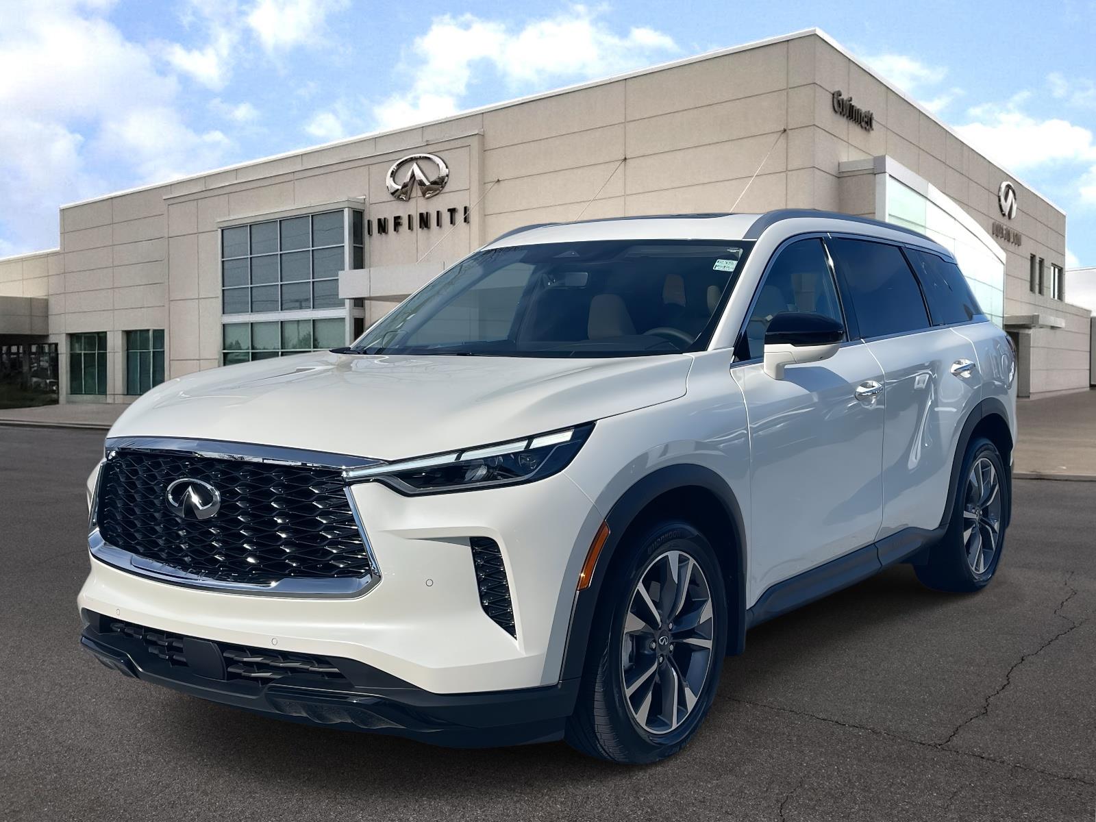 2025 INFINITI QX60 LUXE's photo