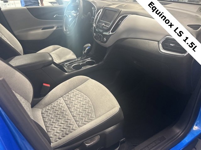 2024 Chevrolet Equinox LS photo 2