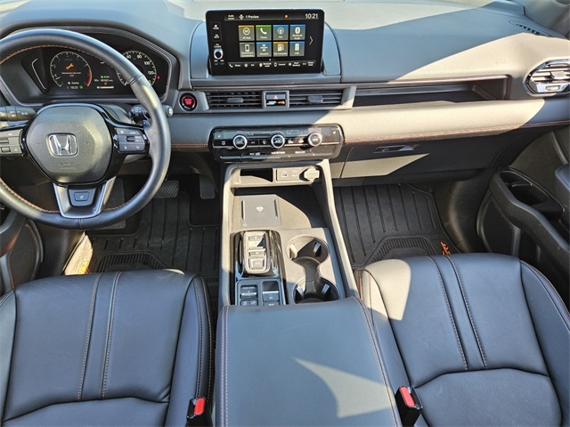 2025 Honda Pilot TrailSport photo 9