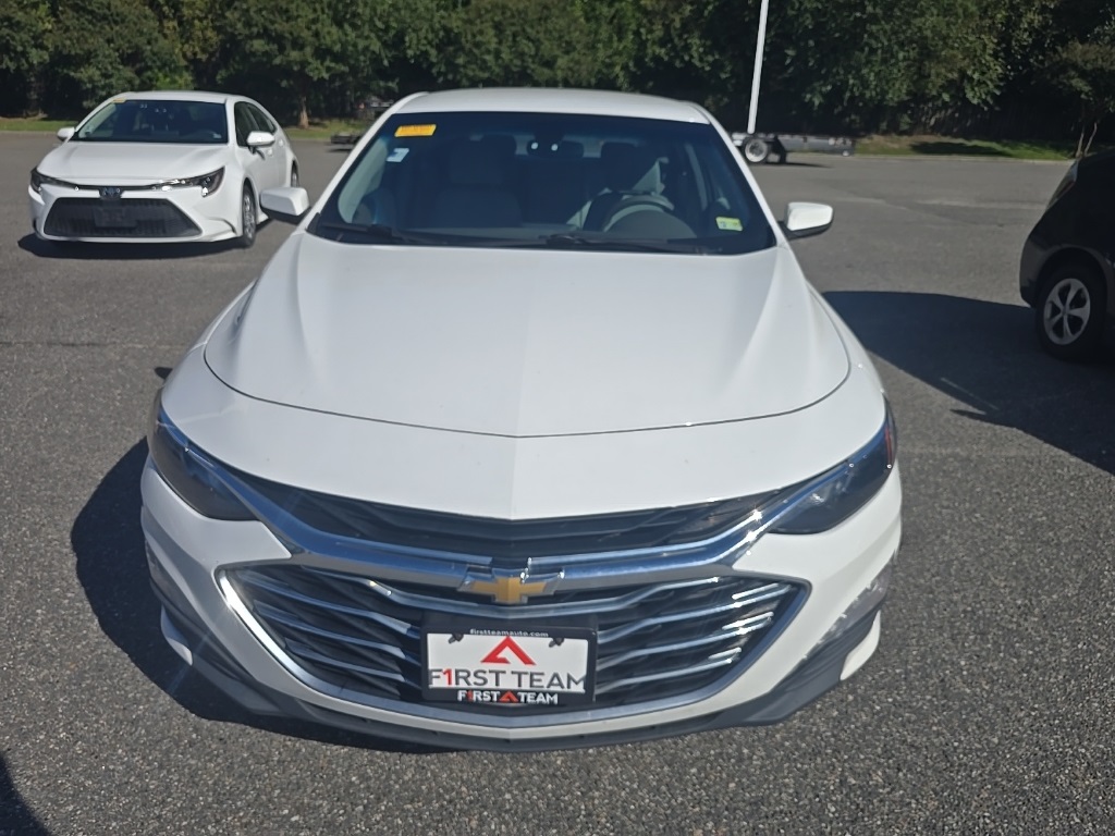 2020 Chevrolet Malibu 1LT photo 2