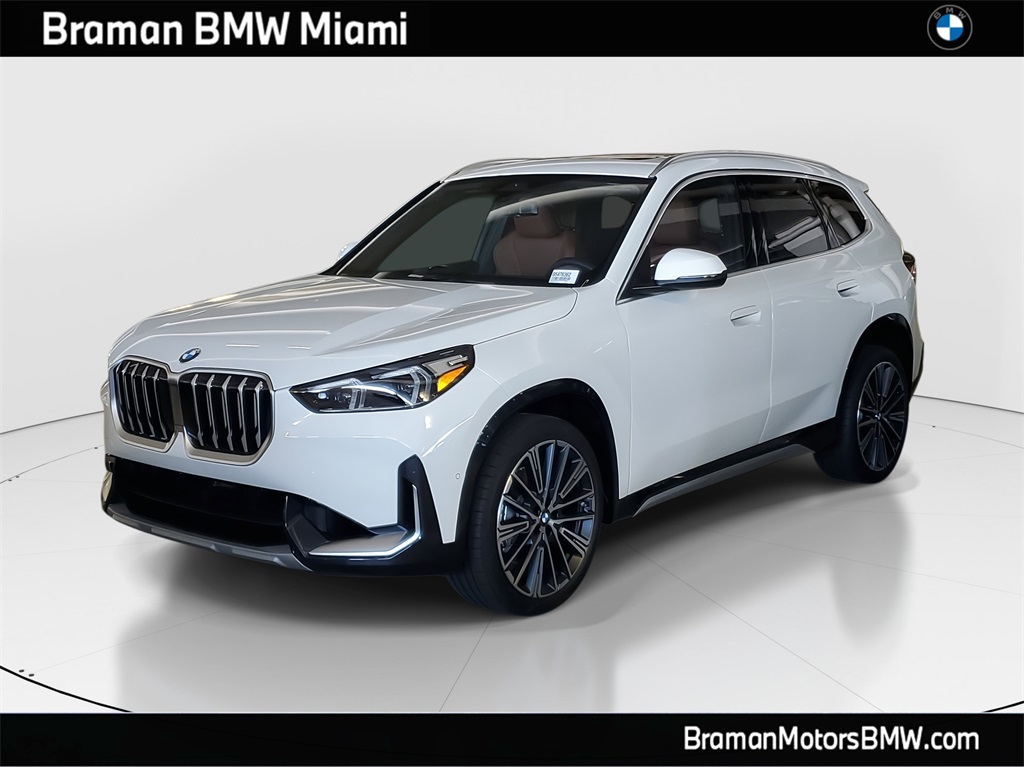 2026 BMW X1 28i's photo